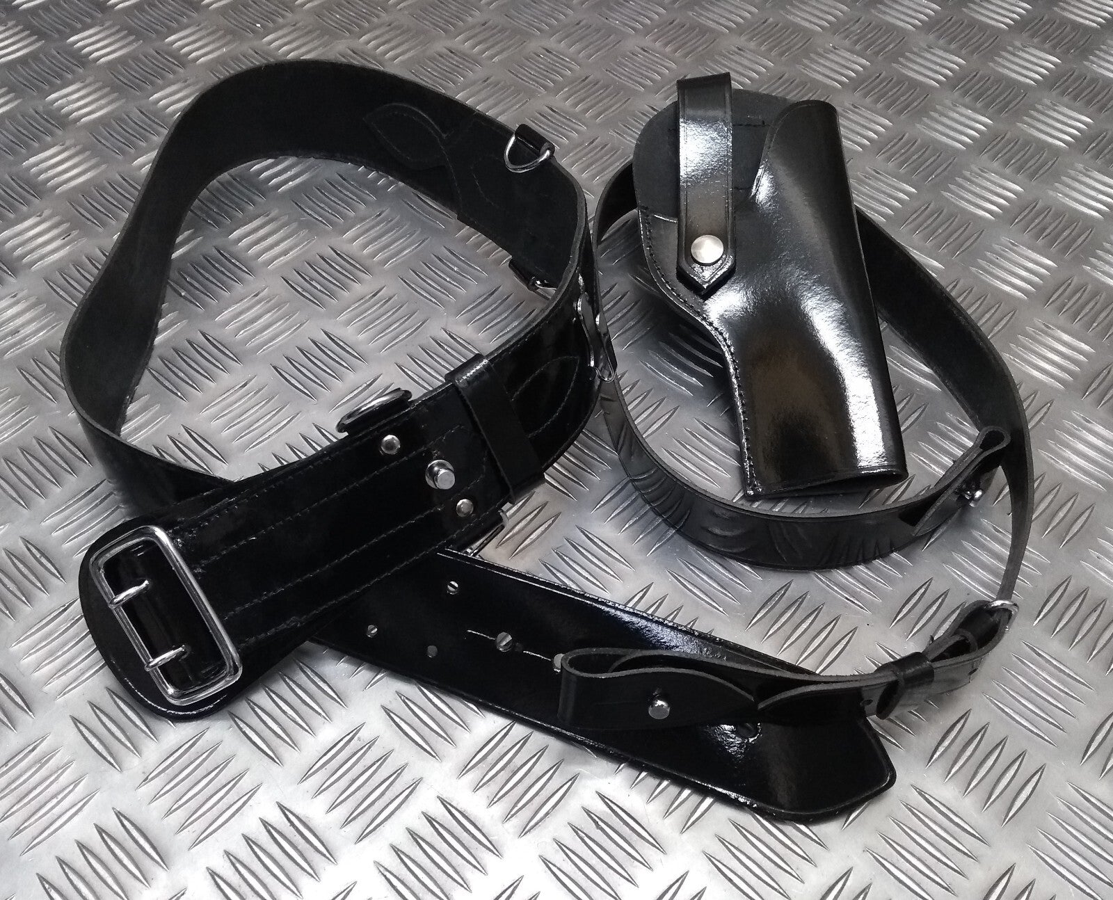 Sam Browne Patent Hi Sheen Black Leather With Chrome Fixings Includes 9mm Pouch