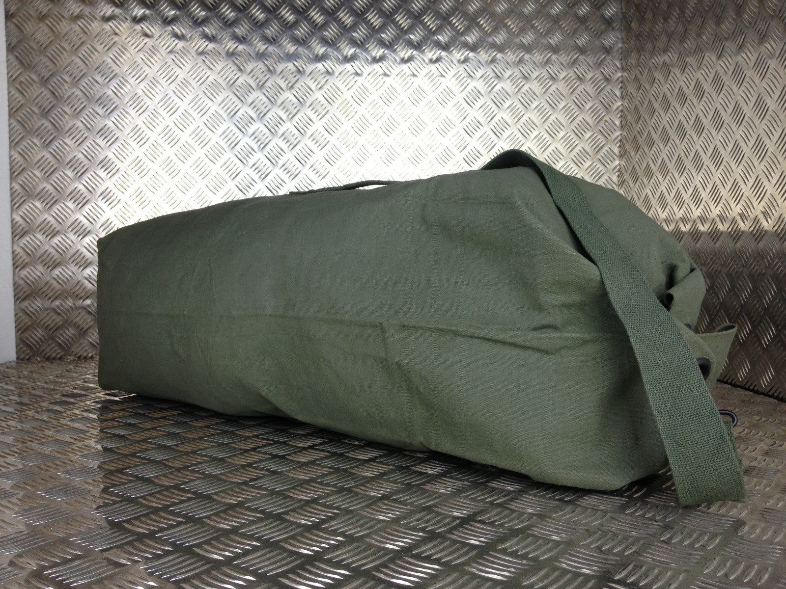 British Army Style Kitbag / Duffle / Shoulder Bag - Green / OD - NEW KB5