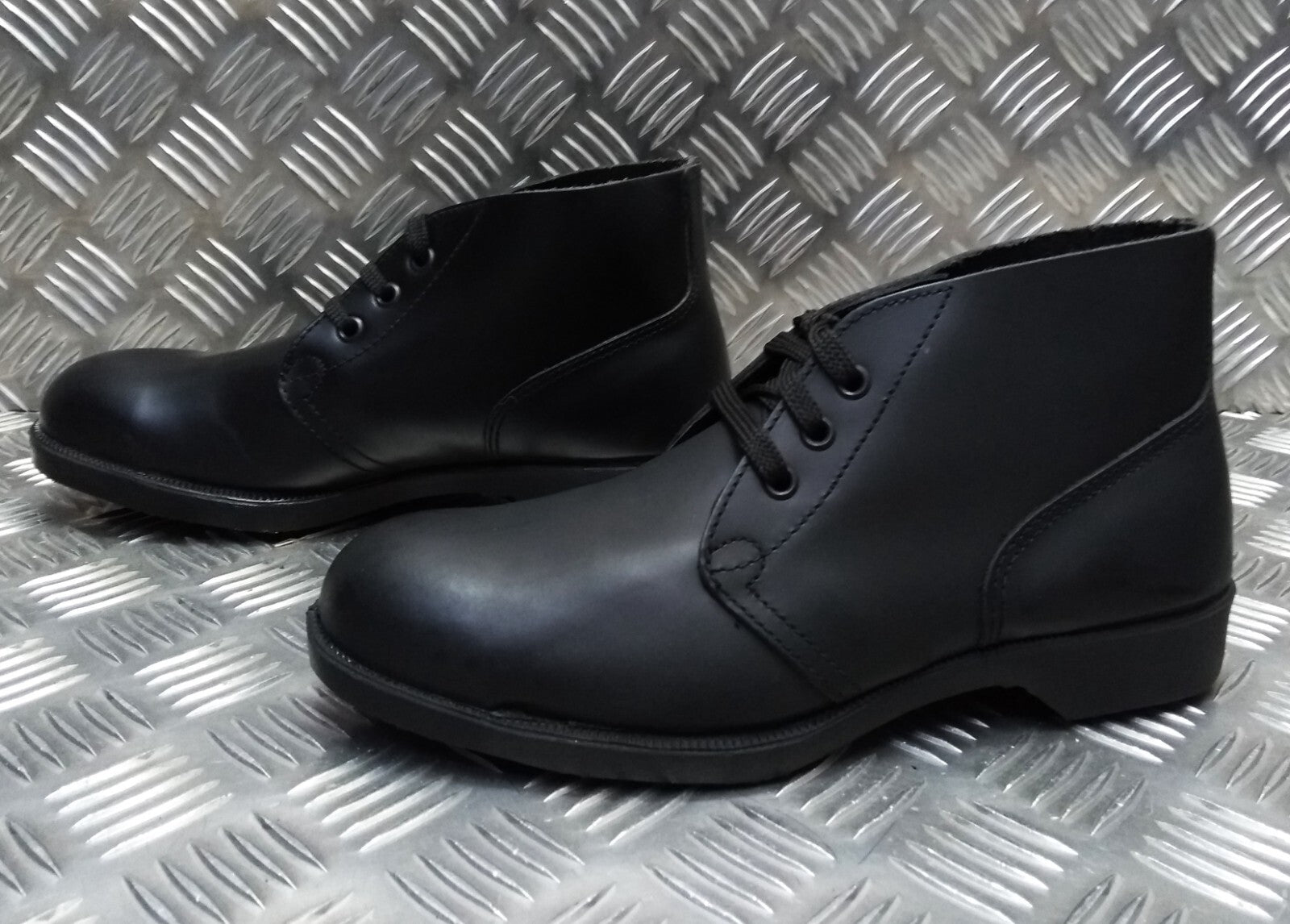 Ankle Boots Safety British Issue 3 Eyelet Chukka Style GBB G B Britton