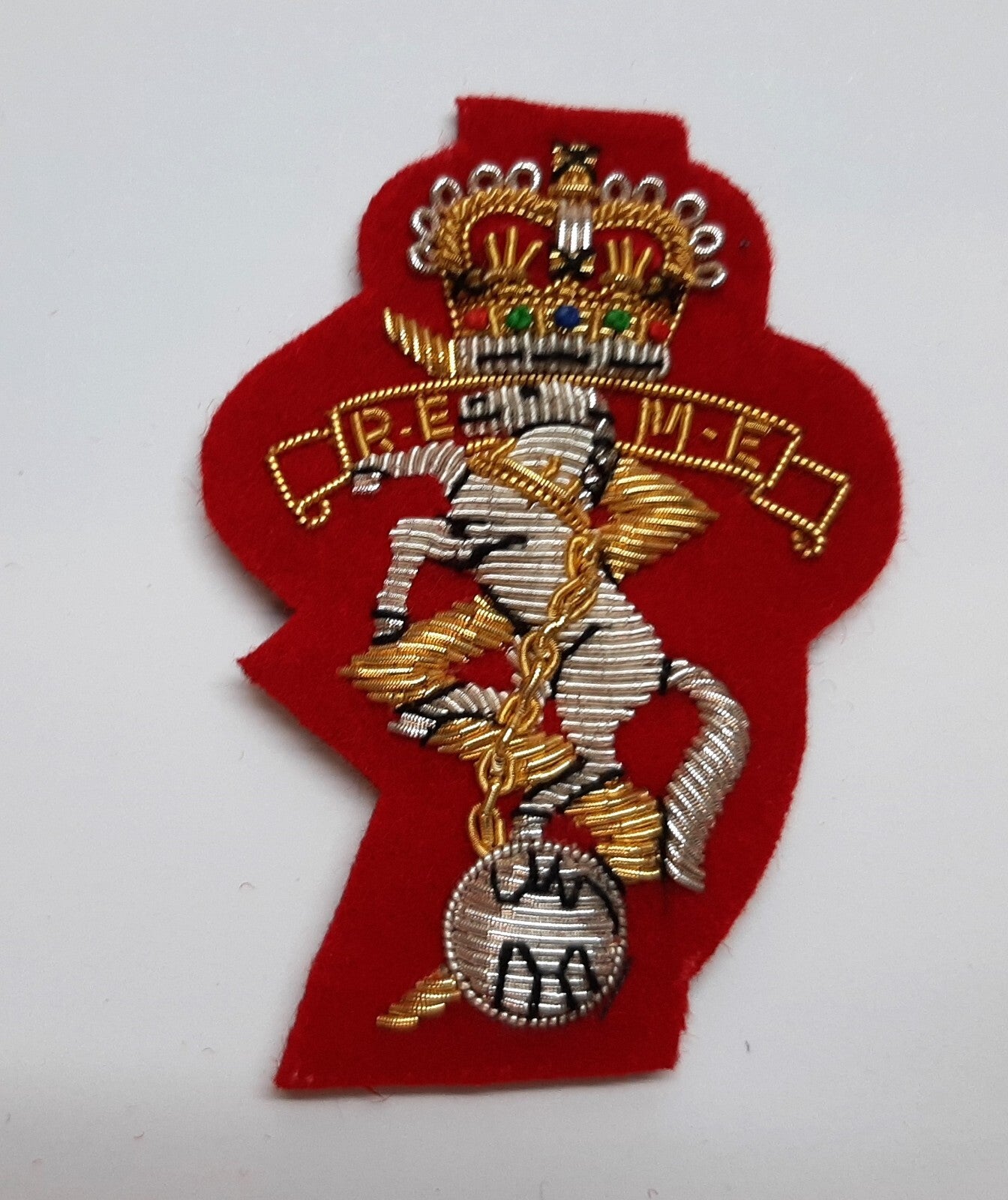 Side Hat Badge REME British Army Royal Electrical and Mechanical Engineers H/E
