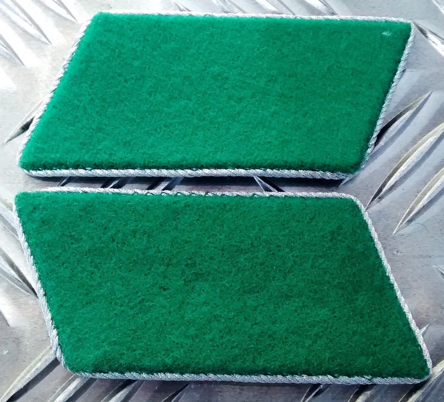 Gorgets Collar / Shoulder Dress Tabs Green With Silver Braided Border New