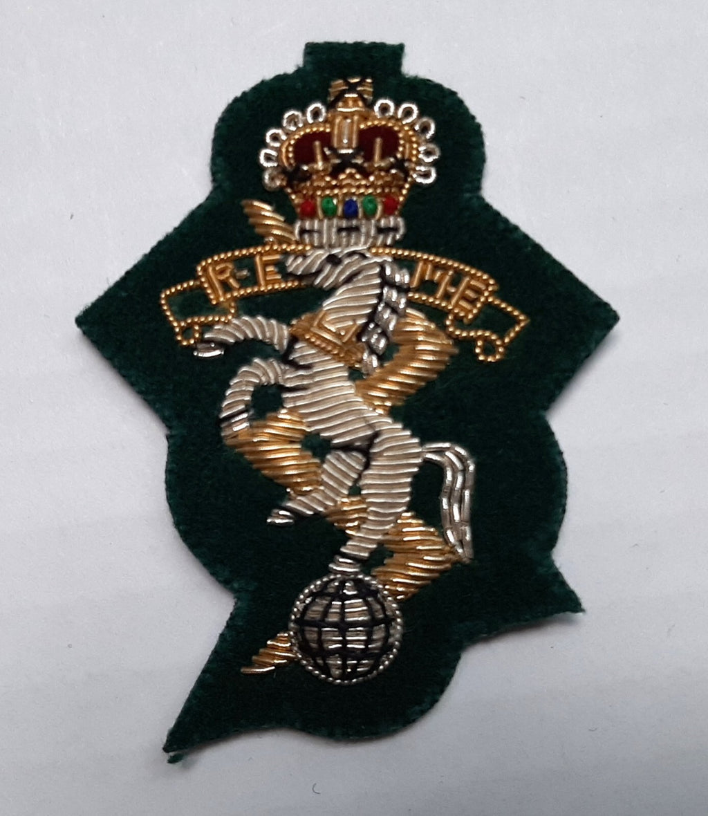 REME Commando Officers Hand Embroidered British Army Old Pattern Beret Badge