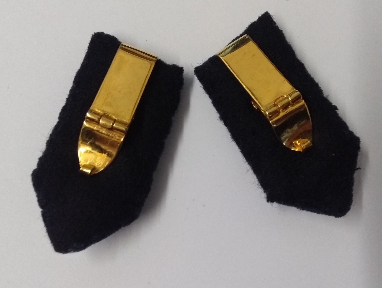 Oman Gorgets Collar Tabs Silver Leaf Detail Chrome Officers Insignia Buttons