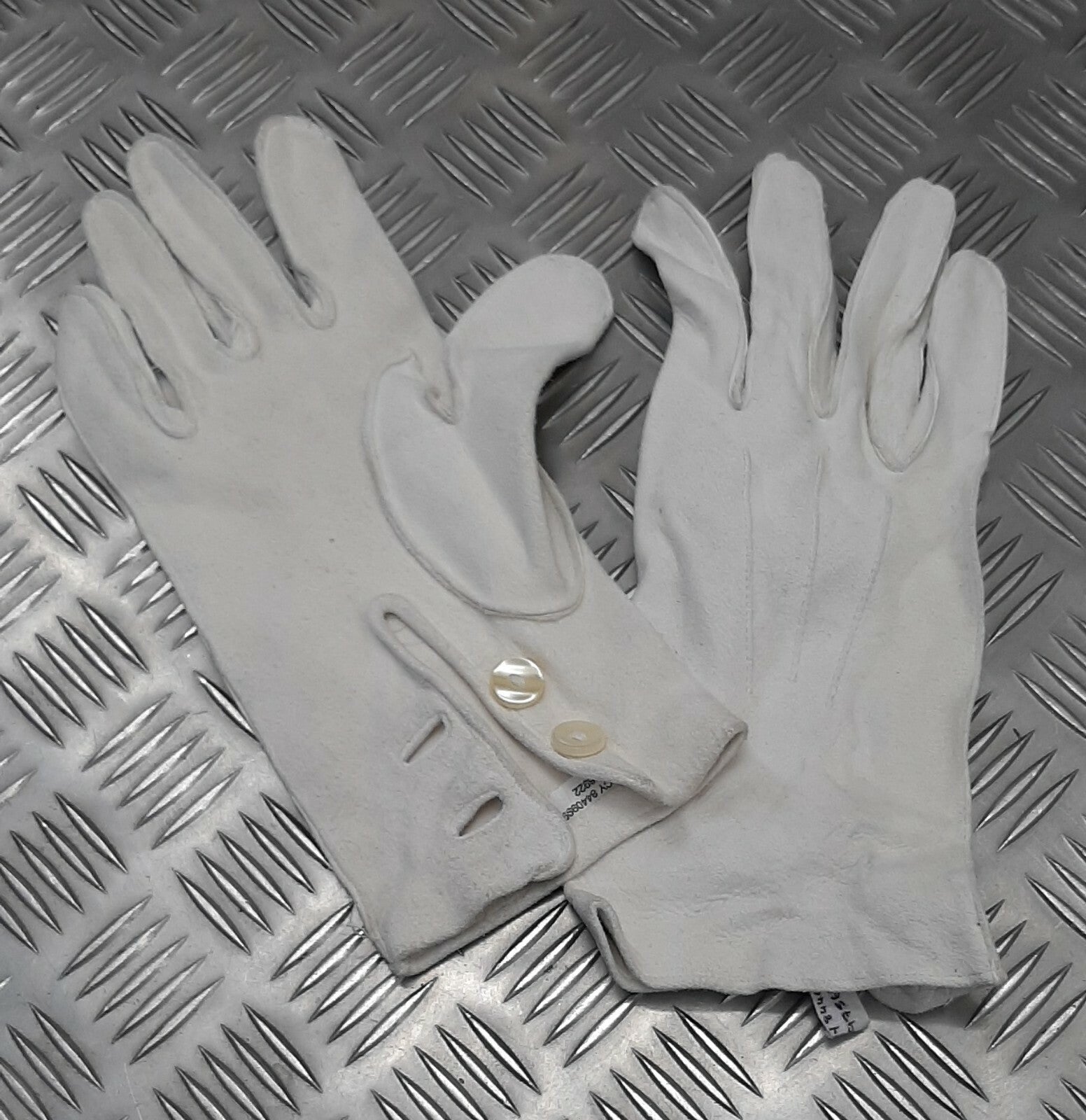 Genuine British Ceremonial Deerskin 3 Dart Leather Gloves Shop Soiled