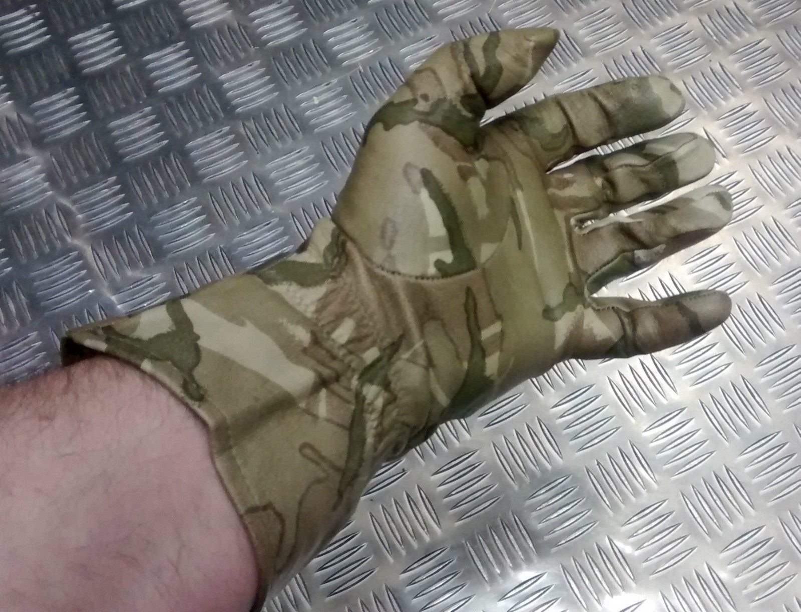 Genuine British MTP Multi Camo Leather Combat Gloves- All Sizes- NEW
