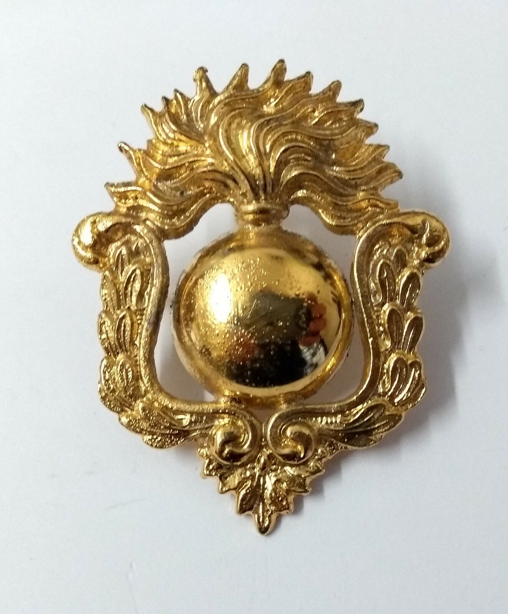 Genuine Vintage British Royal Artillery Cross-Belt Prong Back Ornament