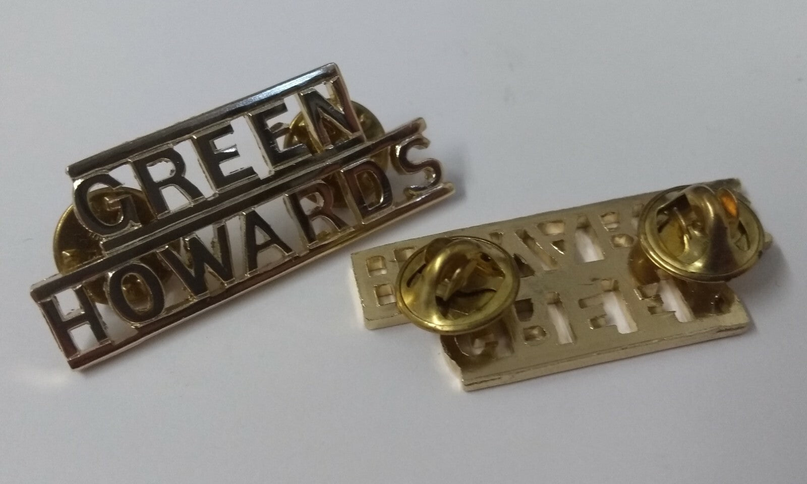 Green Howards Insignia Title Badges Snap Pin Genuine British Army Issue 1 PR