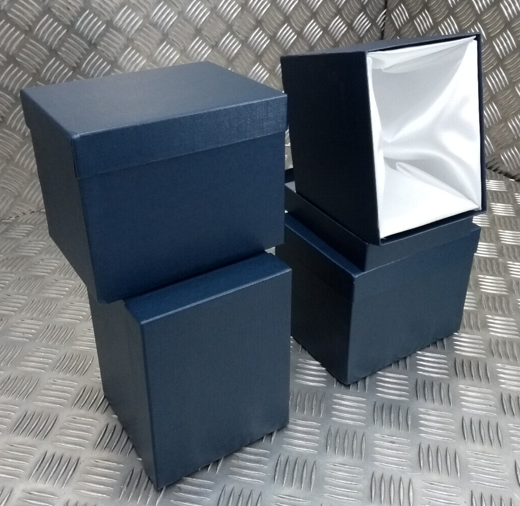 Decorative Blue Gift / Storage Boxes with White Canvas Lining & Removable Lid x4