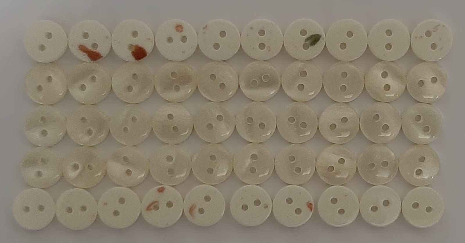 50 Vintage Buttons 2 Hole Shirt / Shank Anchors Pearlesque Cream 8.9mm old Stock