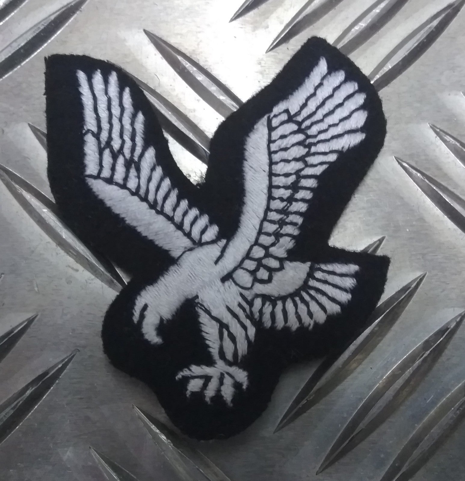 Genuine British Issue Army Air Corp Eagle Badge White Braid APOR1AC