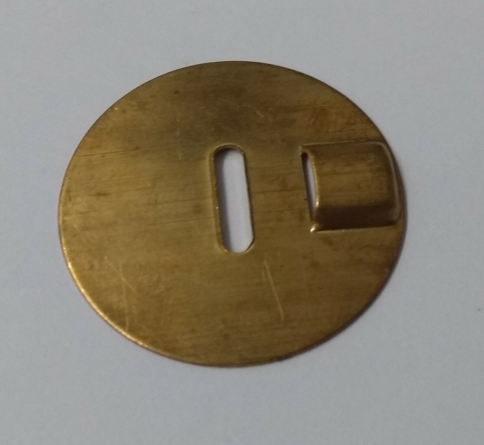 Vintage Round Brass Type Button Backing Plates 2 Pairs STD33