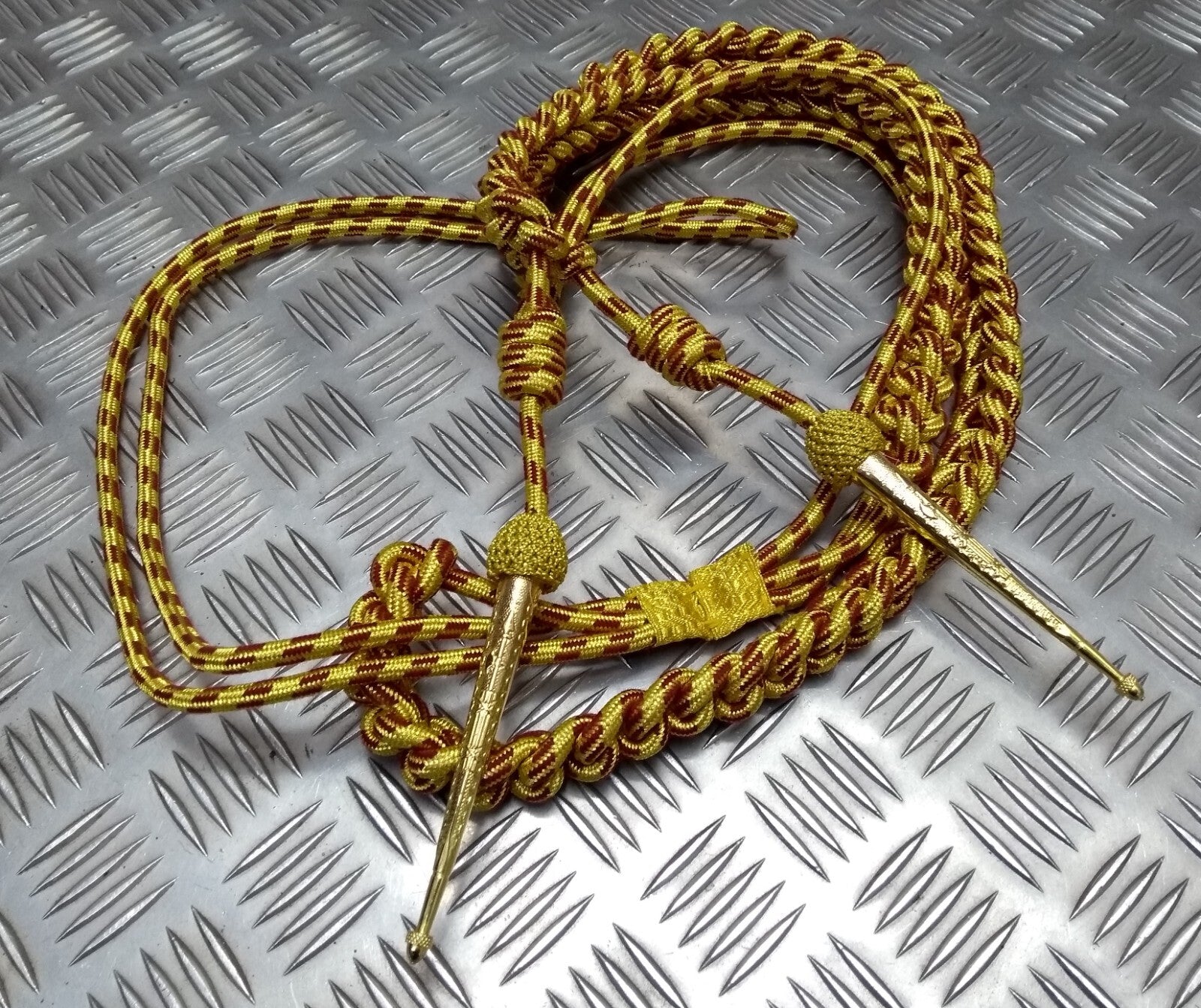 Crimson Fleck Gold Ceremonial Aiguillette British Made Senior Officer Issue