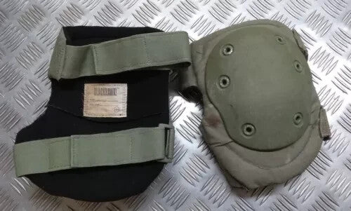 Knee Pads British Combat by Blackhawk USA Gen1 Battle Used
