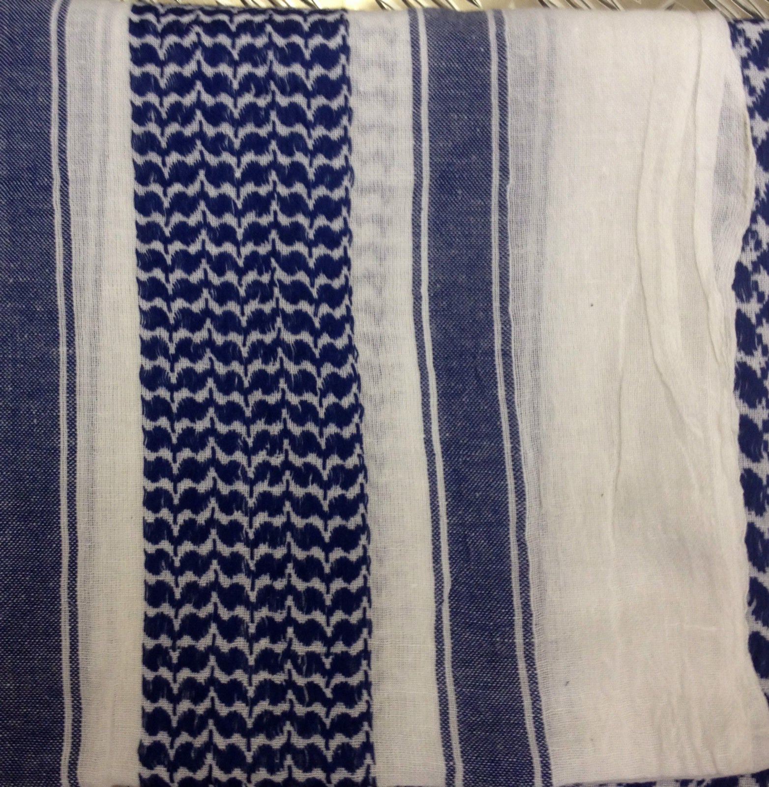 100% Cotton Shemagh / Arab Scarf / Pashmina / Wrap / Sarong. Blue on White - NEW