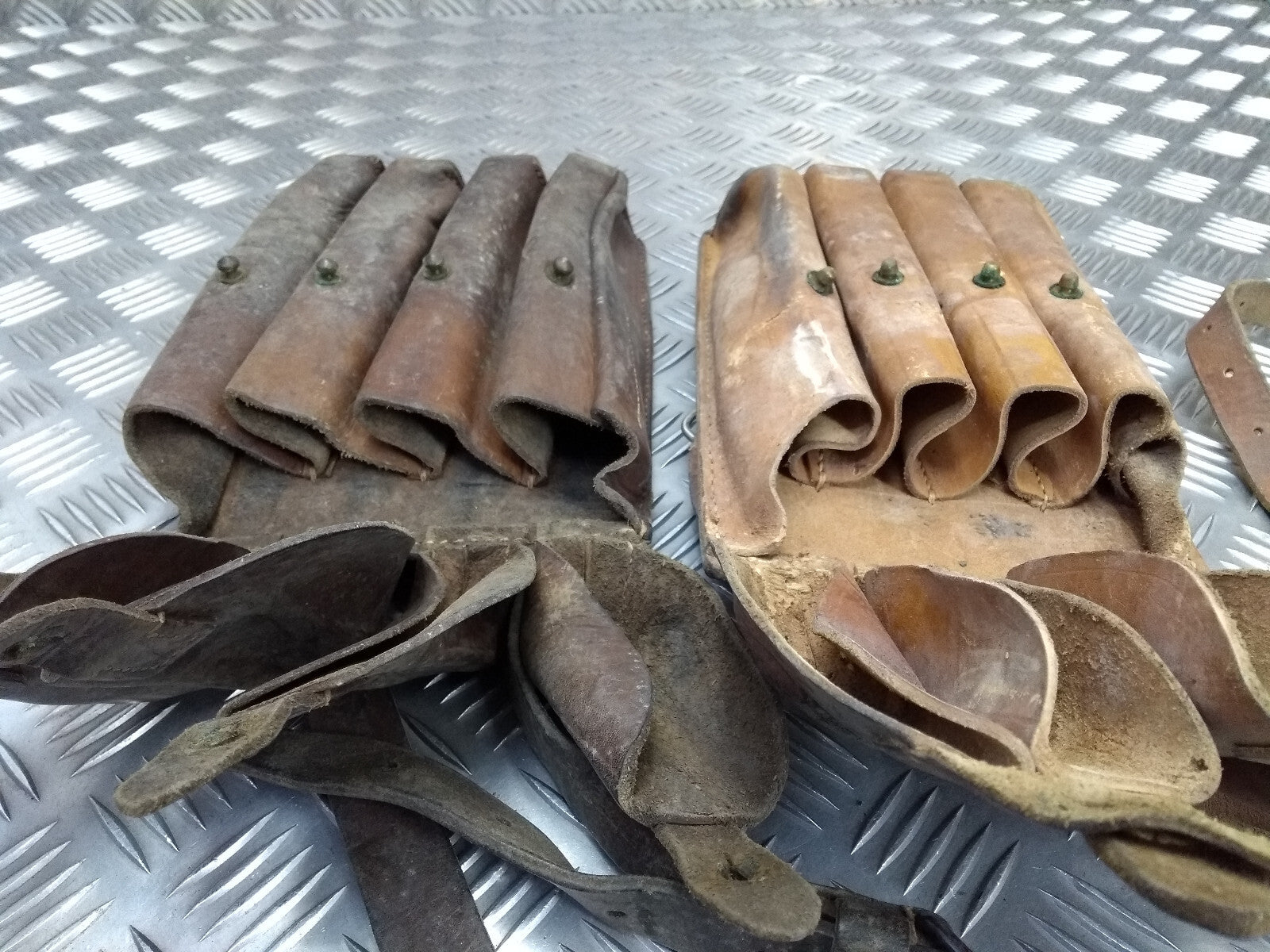 Genuine Vintage Issued Leather Ammo Case / Bag & Shoulder Strap Faulty