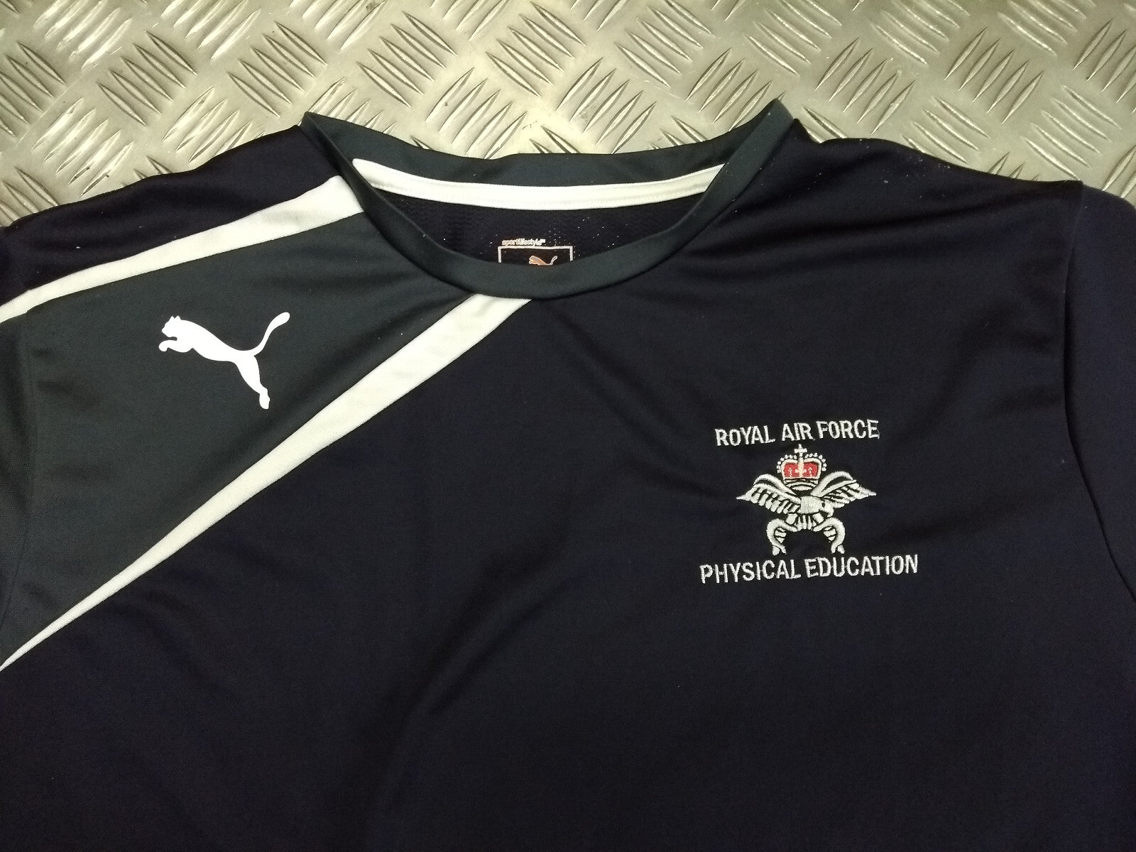 Puma Spirit Training Jersey with RAF Royal Air Force Physical Education Logo XXL