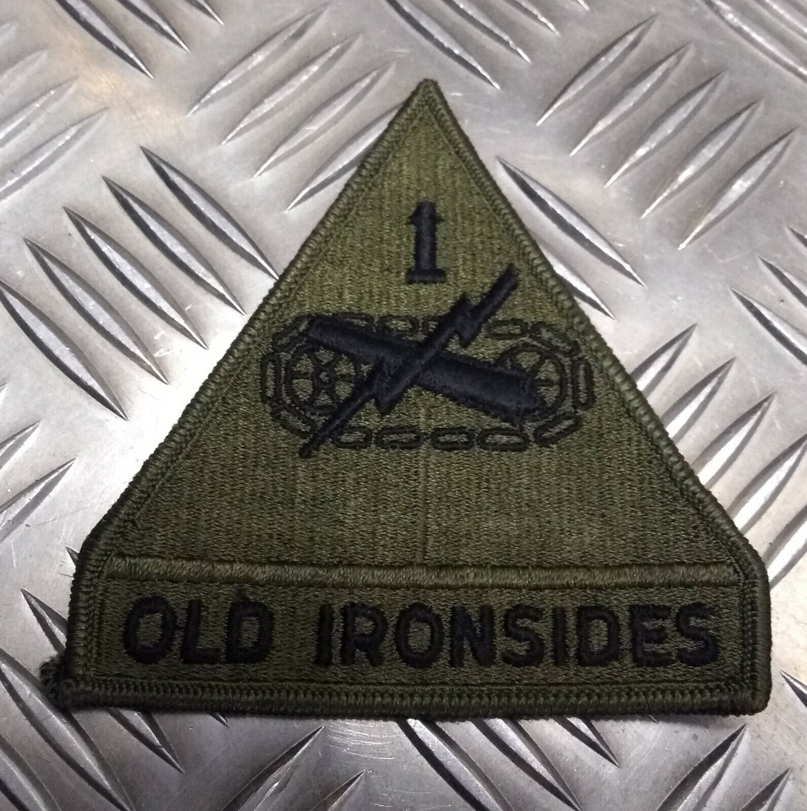 Vintage US Issue Armoured Division Patch Spearhead Ironsides