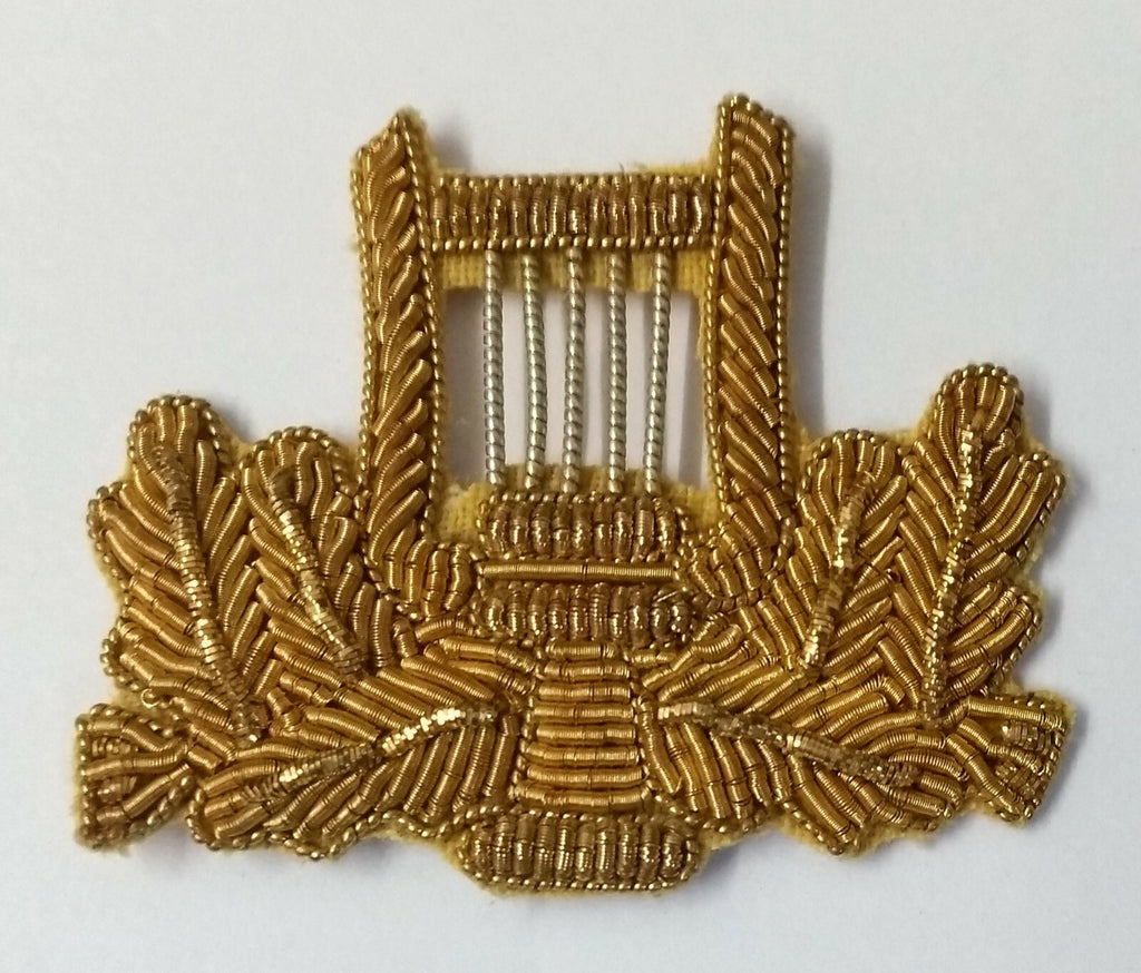 Genuine Vintage Issue Wire Braided Harp Lyre Mess Badge