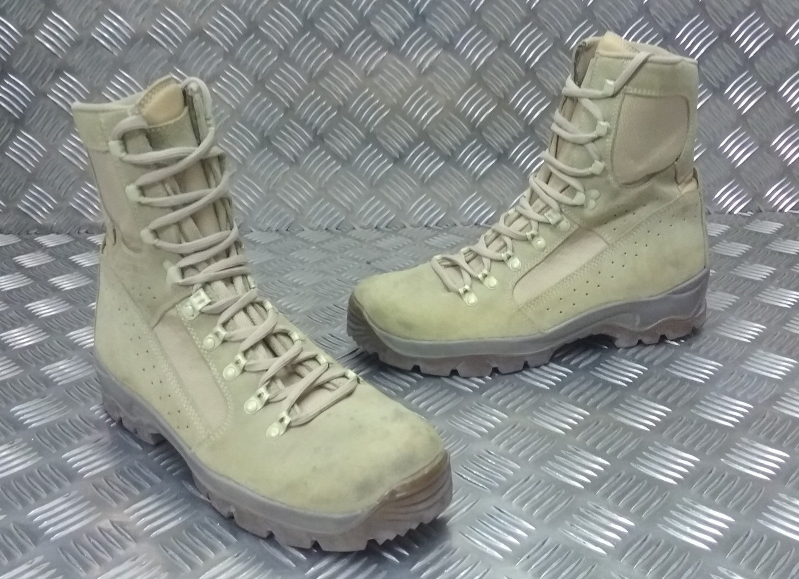 Genuine British Army Issue Meindl Desert Fox Assault / Patrol Combat Boots