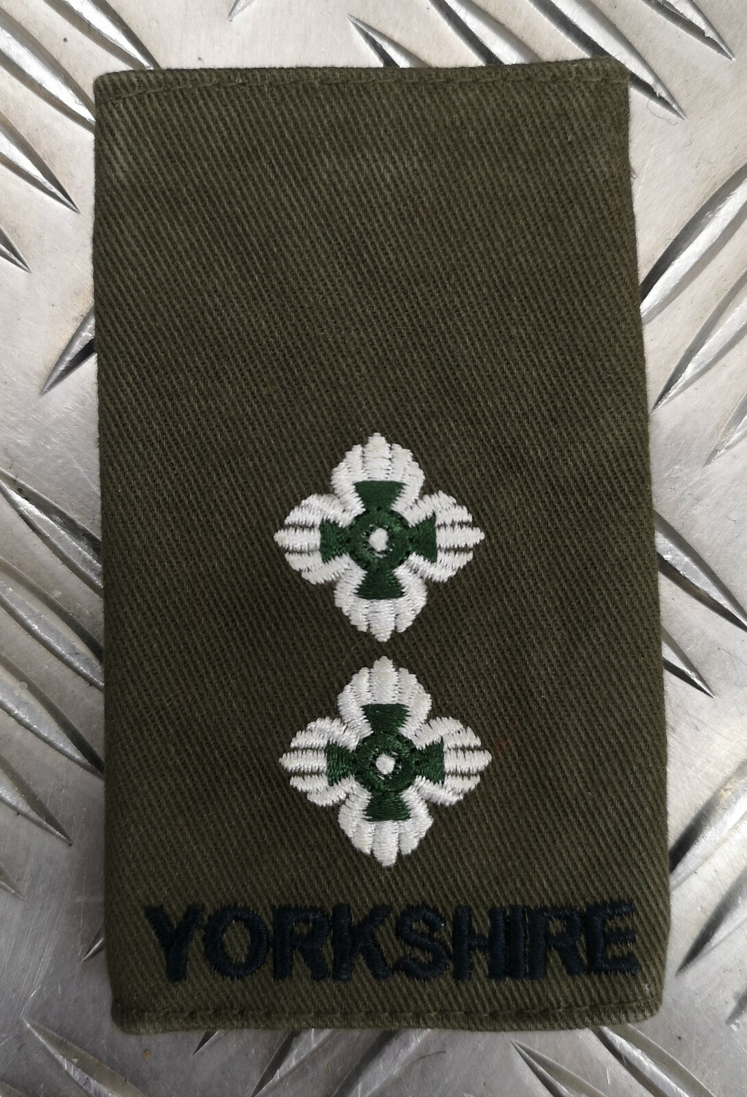 Genuine British Army Issue Lieutenant Rank Slide Epaulette Yorkshire Regiment