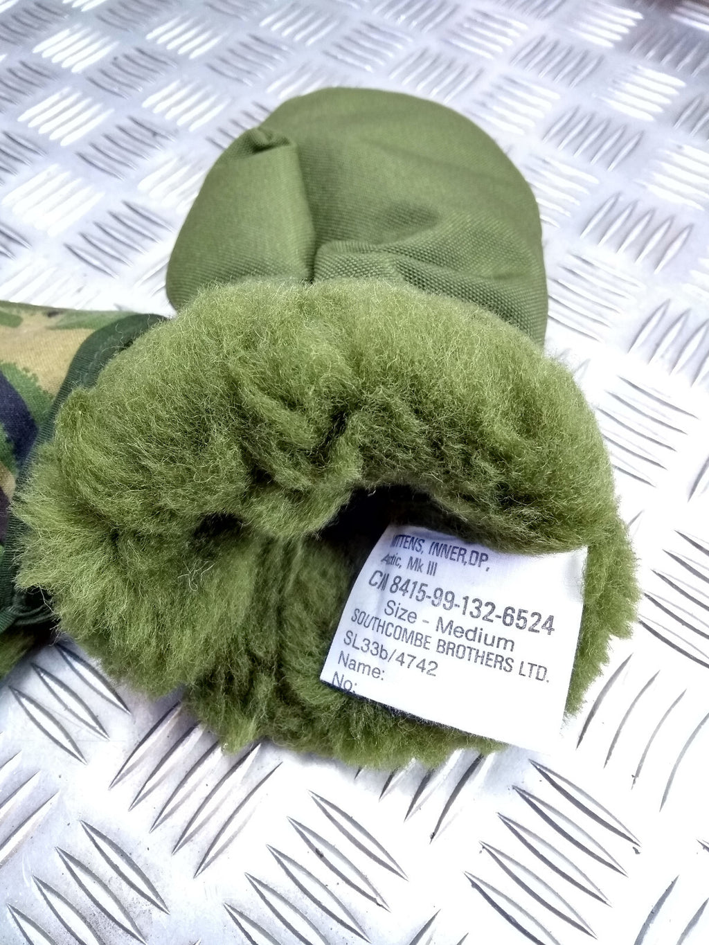 MK3 / Mark III Woodland DPM Camo Arctic Mittens Inner Size Large Genuine British