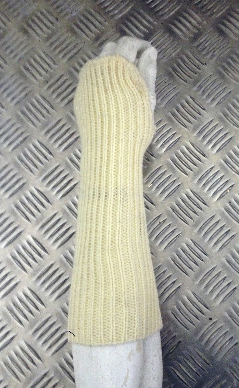 British Army Wool / Woollen Wristlets / Fingerless Gloves - BRAND NEW