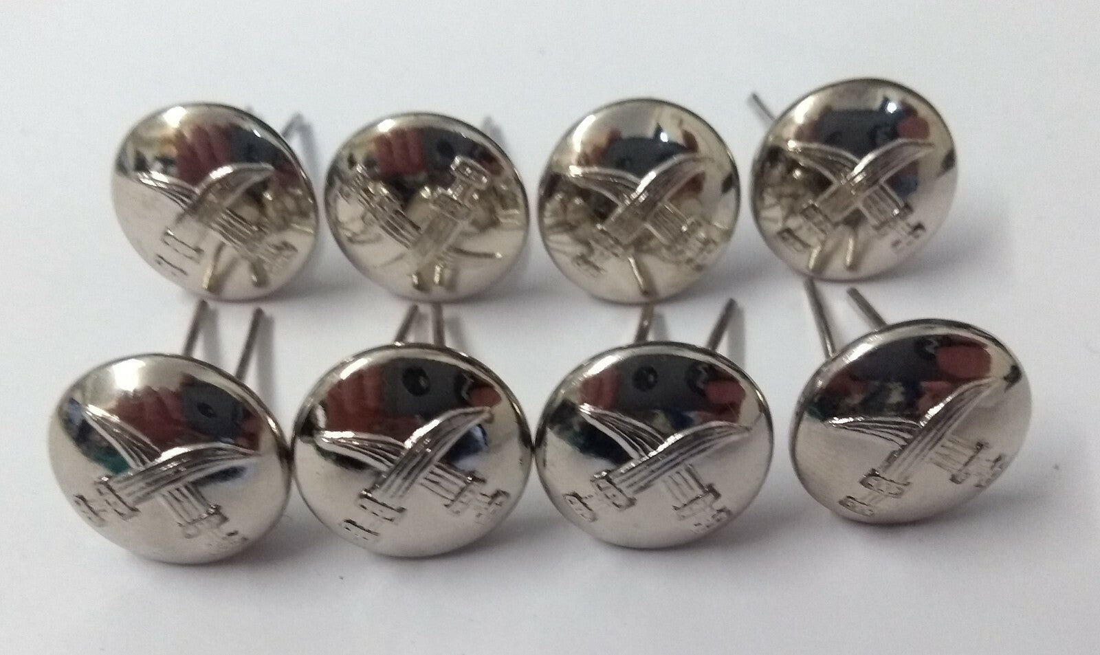 Genuine British Made Bahrain Obsolete Insignia Chrome Prong Buttons X8 ASBT234