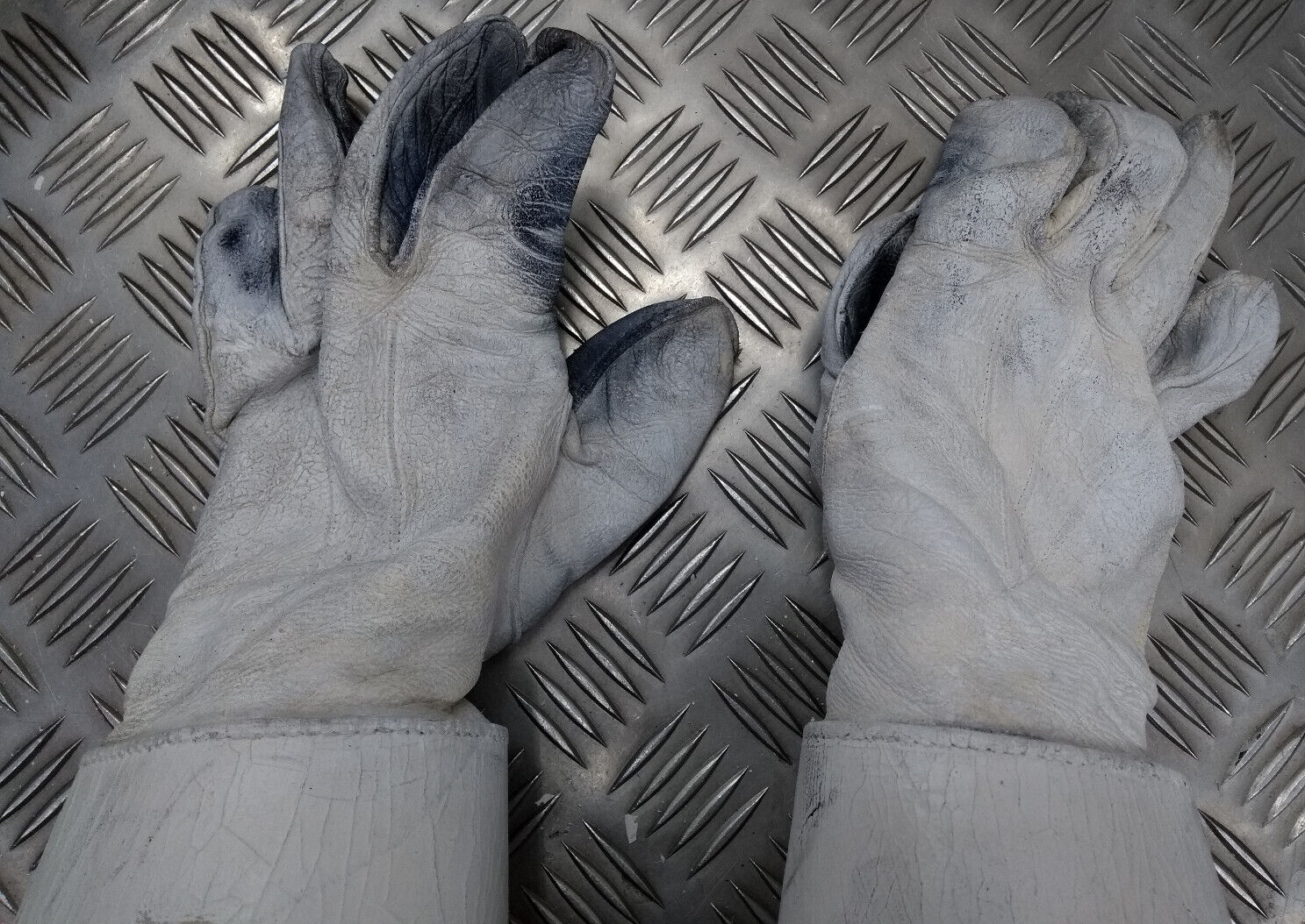 British Army Household Cavalry White Leather Gauntlet Parade Gloves Size 9.5