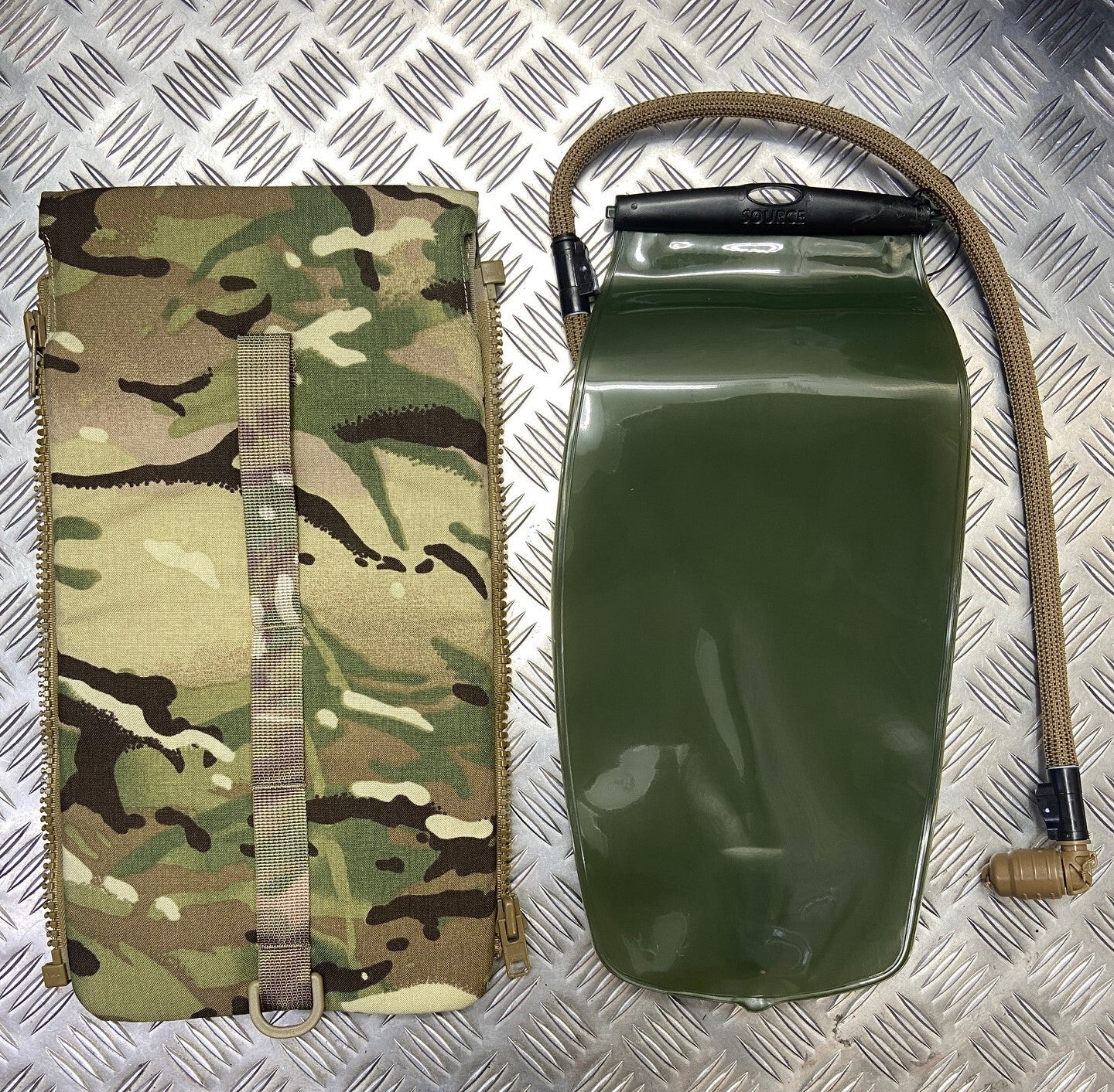 MTP Hydration Pouch IDF For Beregn Zip Pouch With 3L Bladder Genuine Issue - NEW