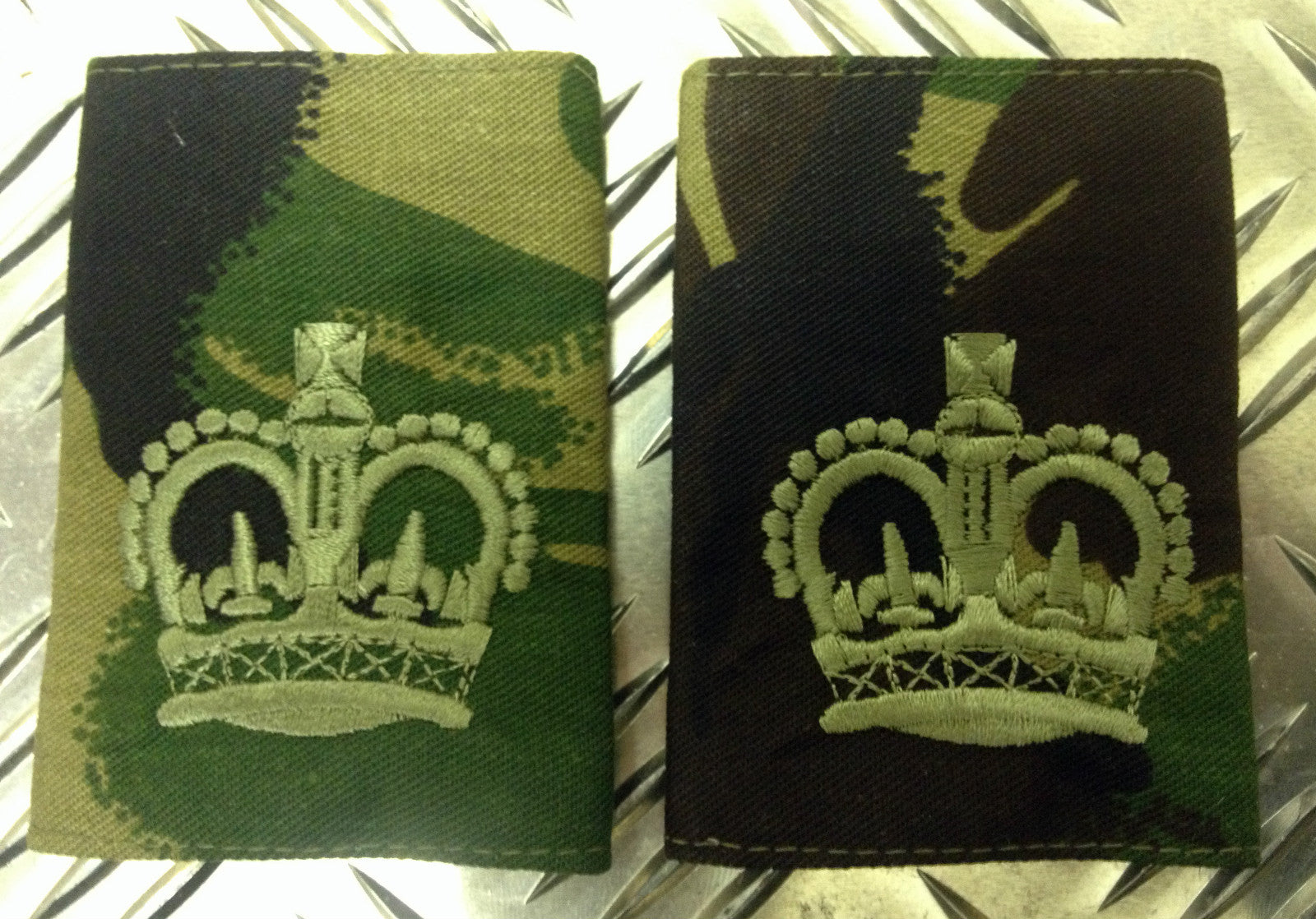Genuine British Army Woodland SERGEANT MAJOR Crown Rank Slides / Epaulettes NEW
