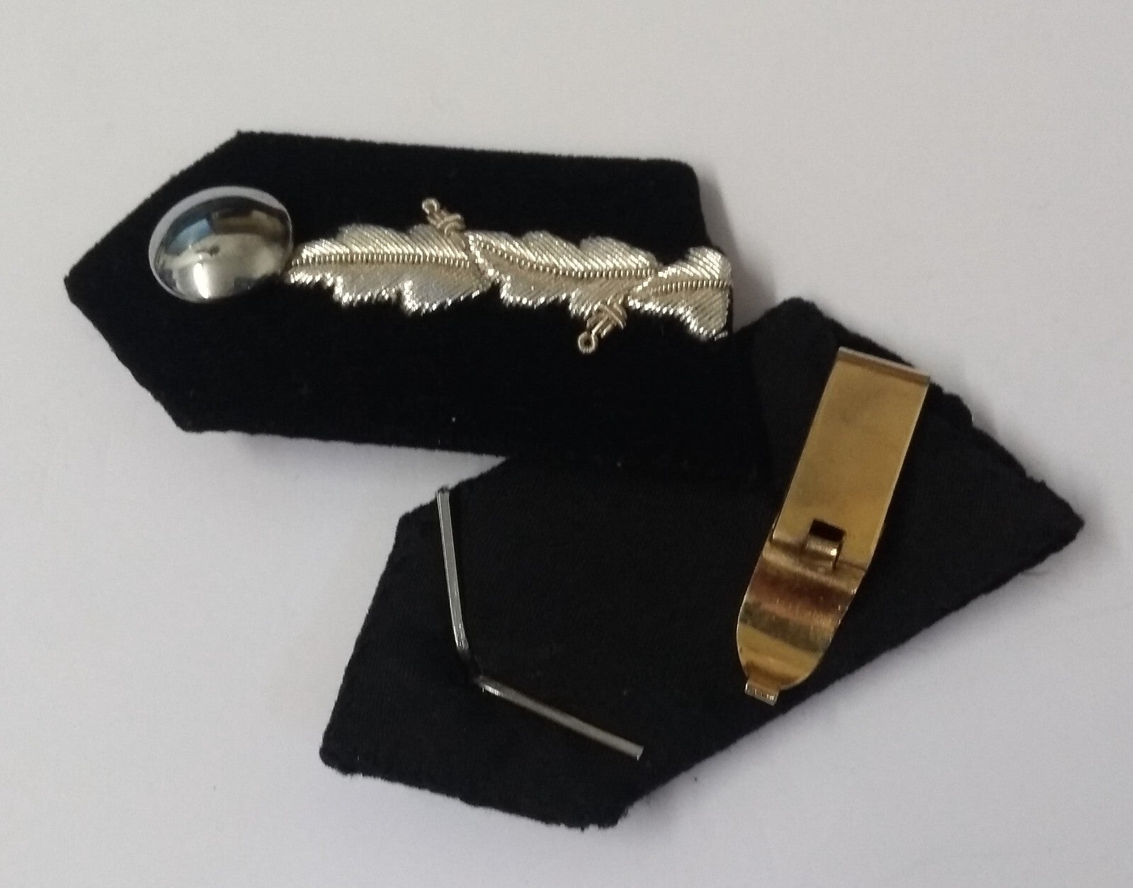 Black Gorgets Collar Tabs With Silver Leaf Insignia Plain Buttons & Clip Backs S