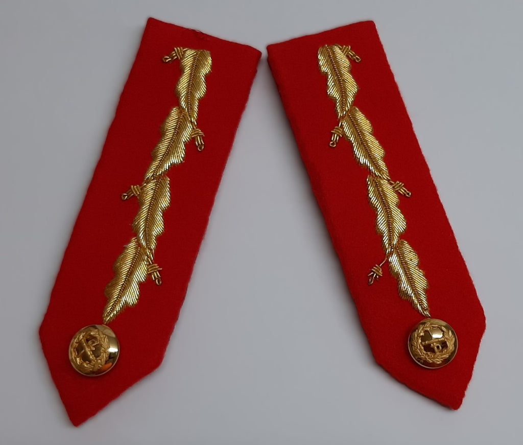 RED Officer's Gorgets British Made Army Pattern with Gold Oakleaf and Buttons