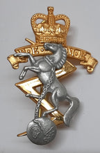 REME Hat Badge British Army Officers Dress Cap Insignia Gilt and Antique Silver