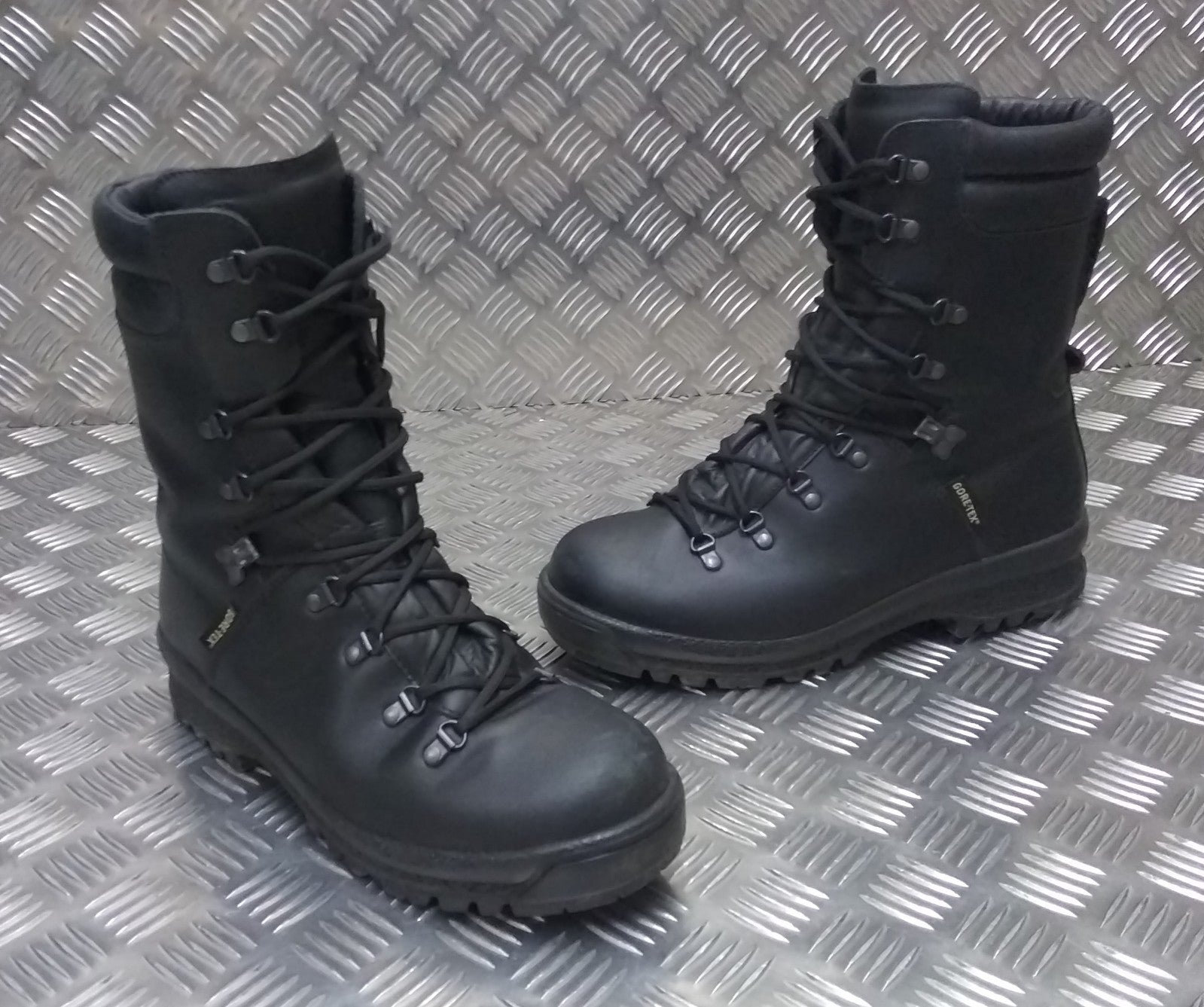Genuine British Goretex Cold Wet Weather Assault Black Leather Boots