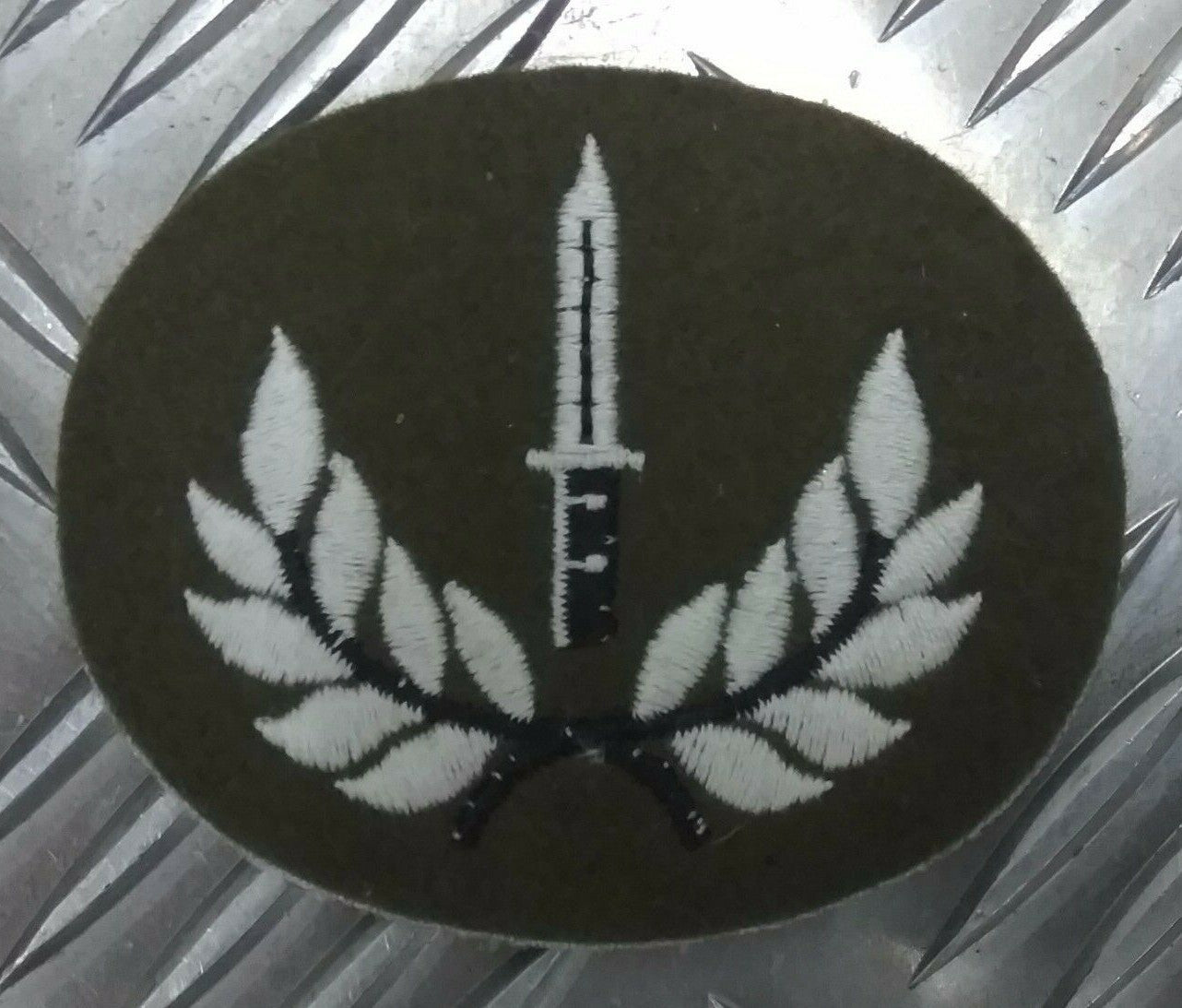 Genuine Brecon Infantry Commanders Course 'With Distinction' patches - NEW