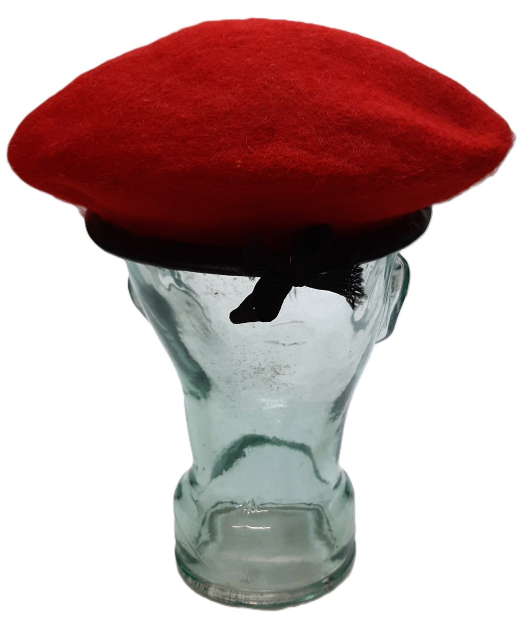 Red Wool Military Style Beret Size 7 1/2 Large - NEW