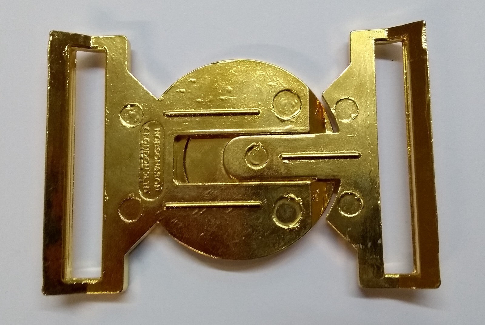 OMAN Buckle Royal Crown Insignia Locket Type Manufacturer Sample Made in England