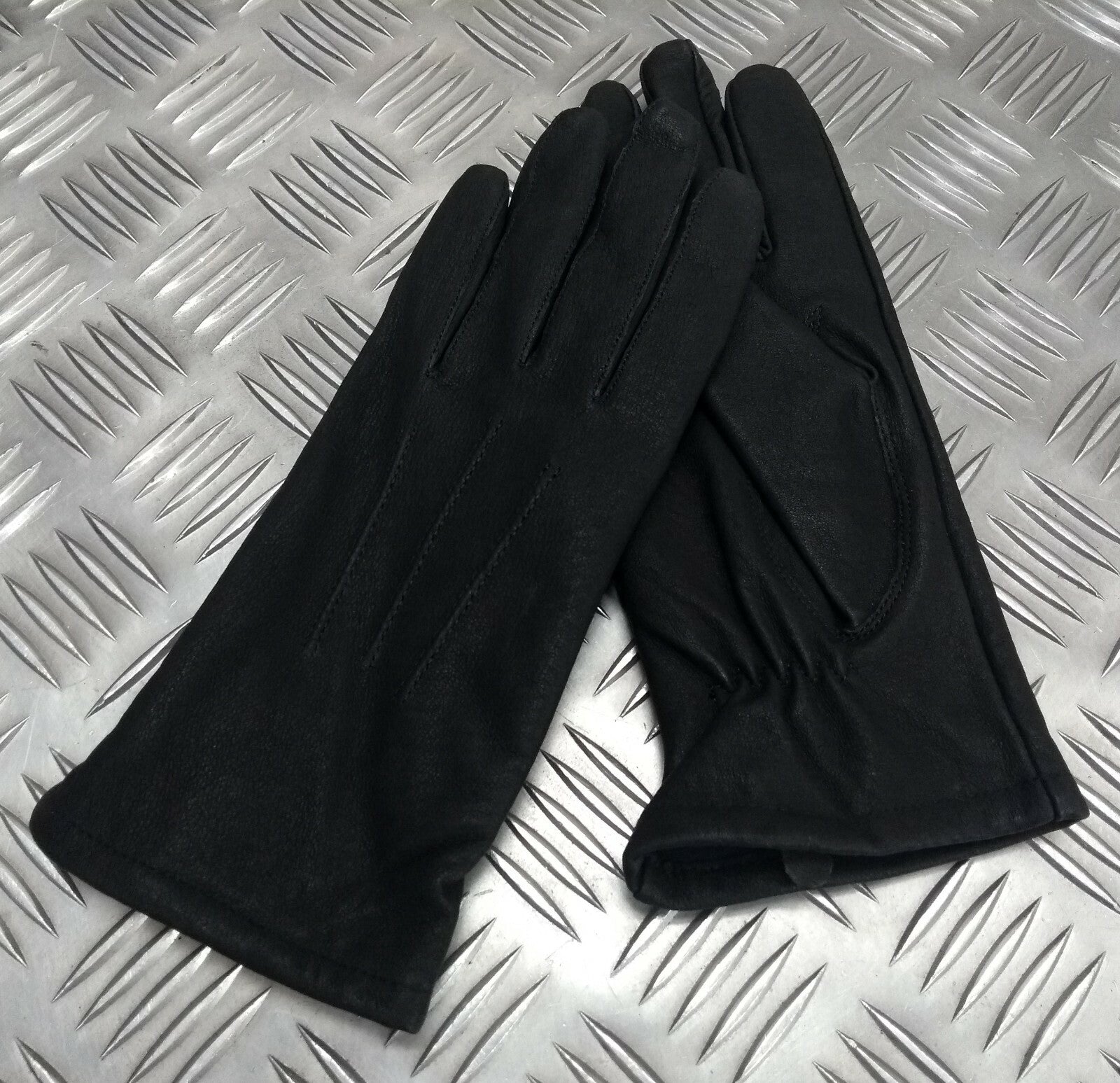 3 Dart Gloves Female Black Leather 3M Thinsulate Soft Lining Small