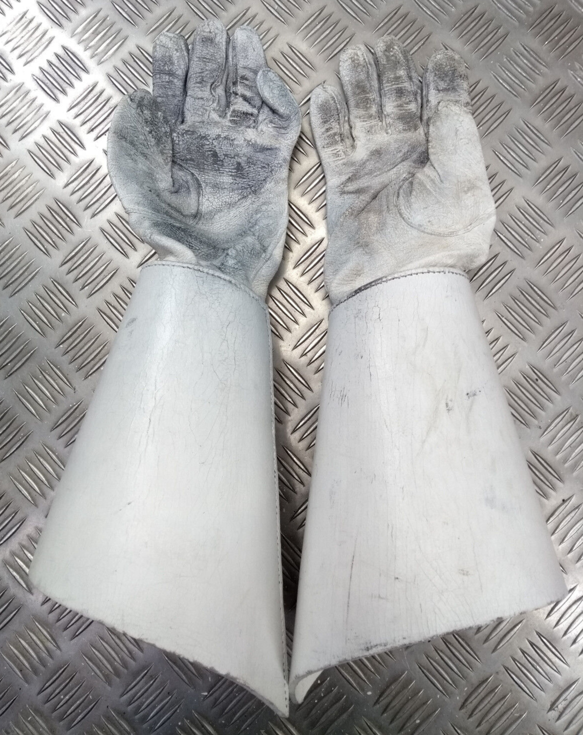 British Army Household Cavalry White Leather Gauntlet Parade Gloves Size 9