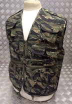 Fishing Hunters Photographers Multi Pocket Vest Tiger Camo - NEW