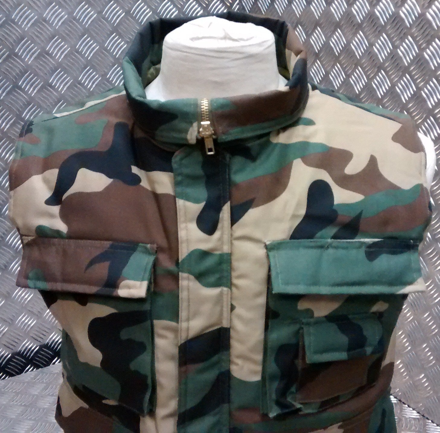 Hunters Action Vest Woodland Camo, Tactical Spec Body Warmer - NEW