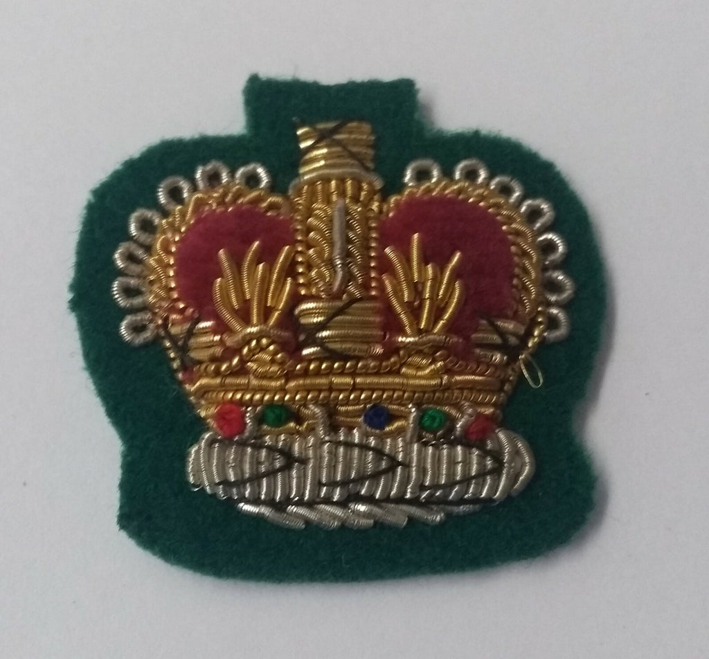 Genuine Vintage British Braided QC S SGT Crown on Green Felt