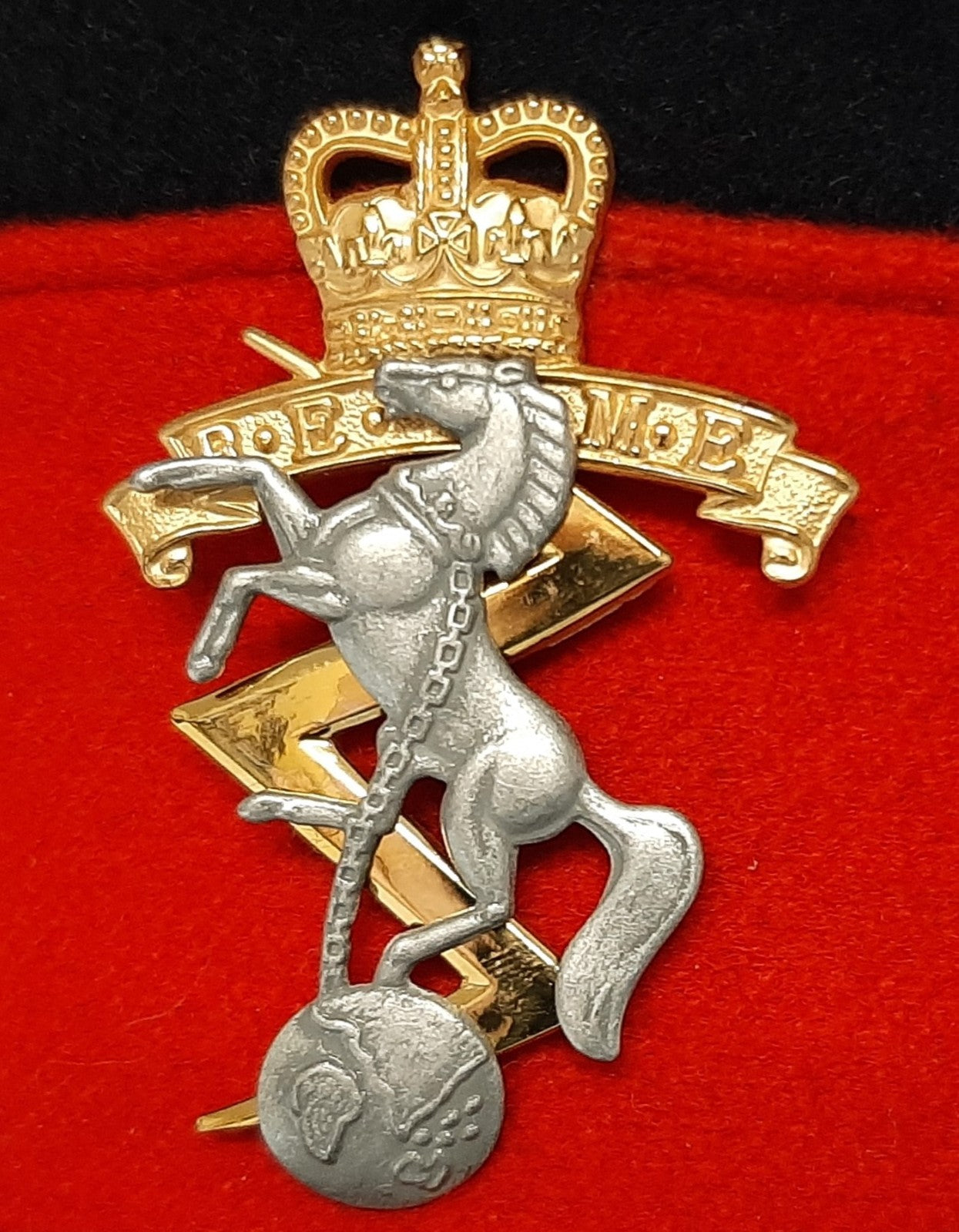 No1 Dress Hat British Army Royals Pattern with REME Badge and Buttons 56cm