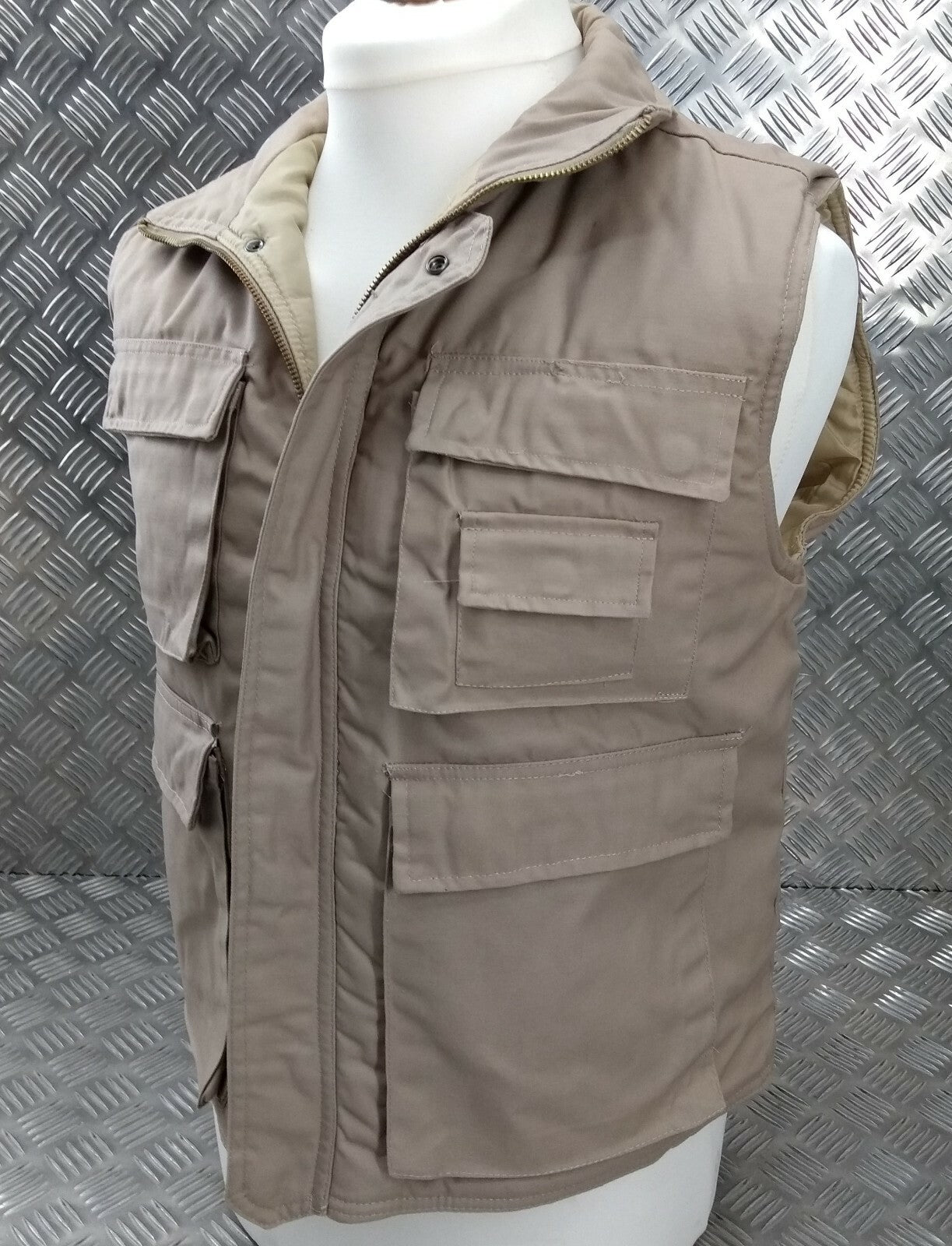 Hunters Action Vest Desert Sand/Beige Tactical Fishing Body Warmer
