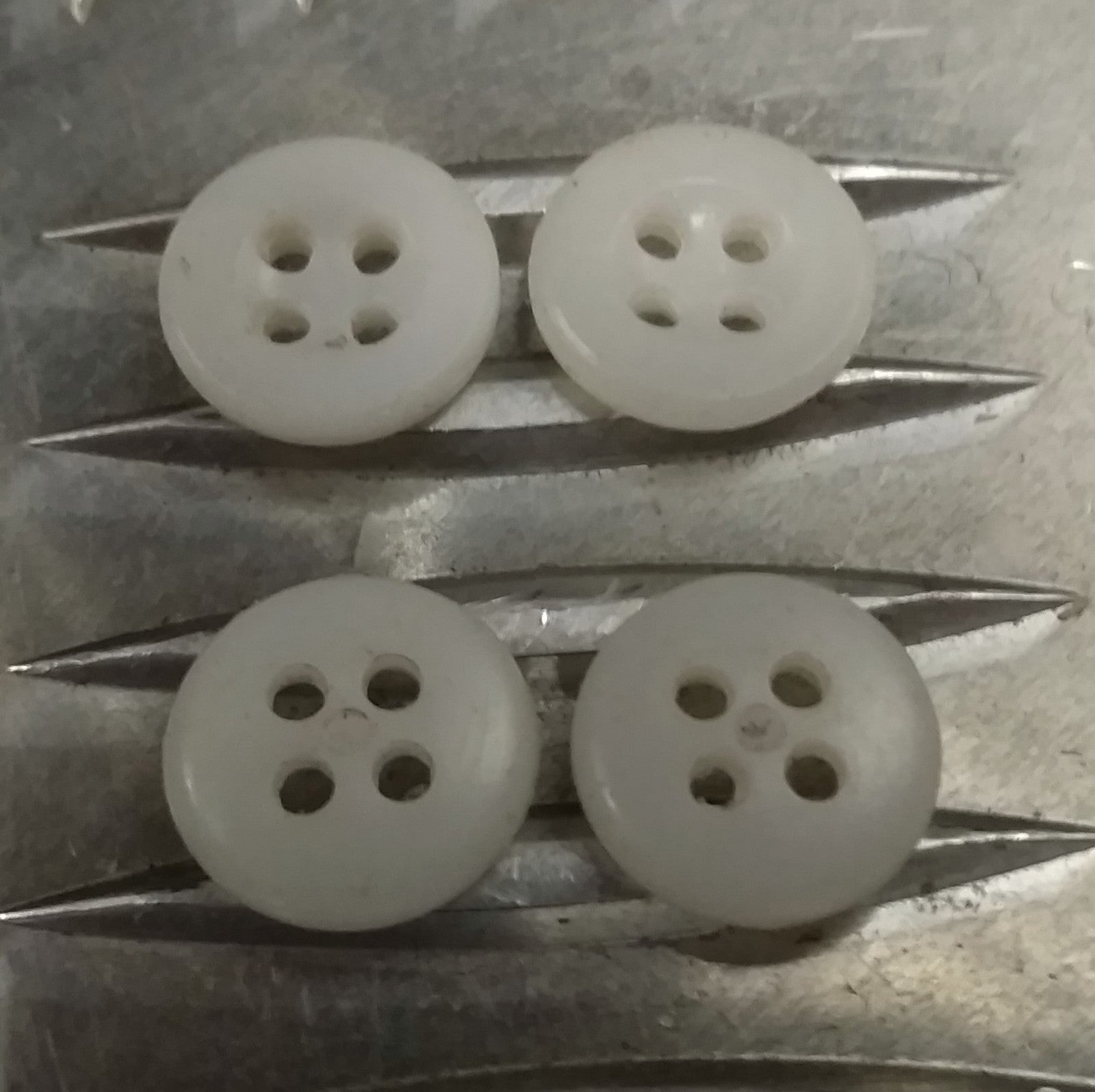Genuine Vintage Issue 4 Hole Plastic Buttons Naval White X4 11mm