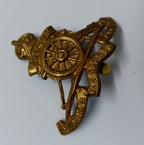 Vintage Royal Artillery Kings Crown Hat Badge British Army issue Old Pattern
