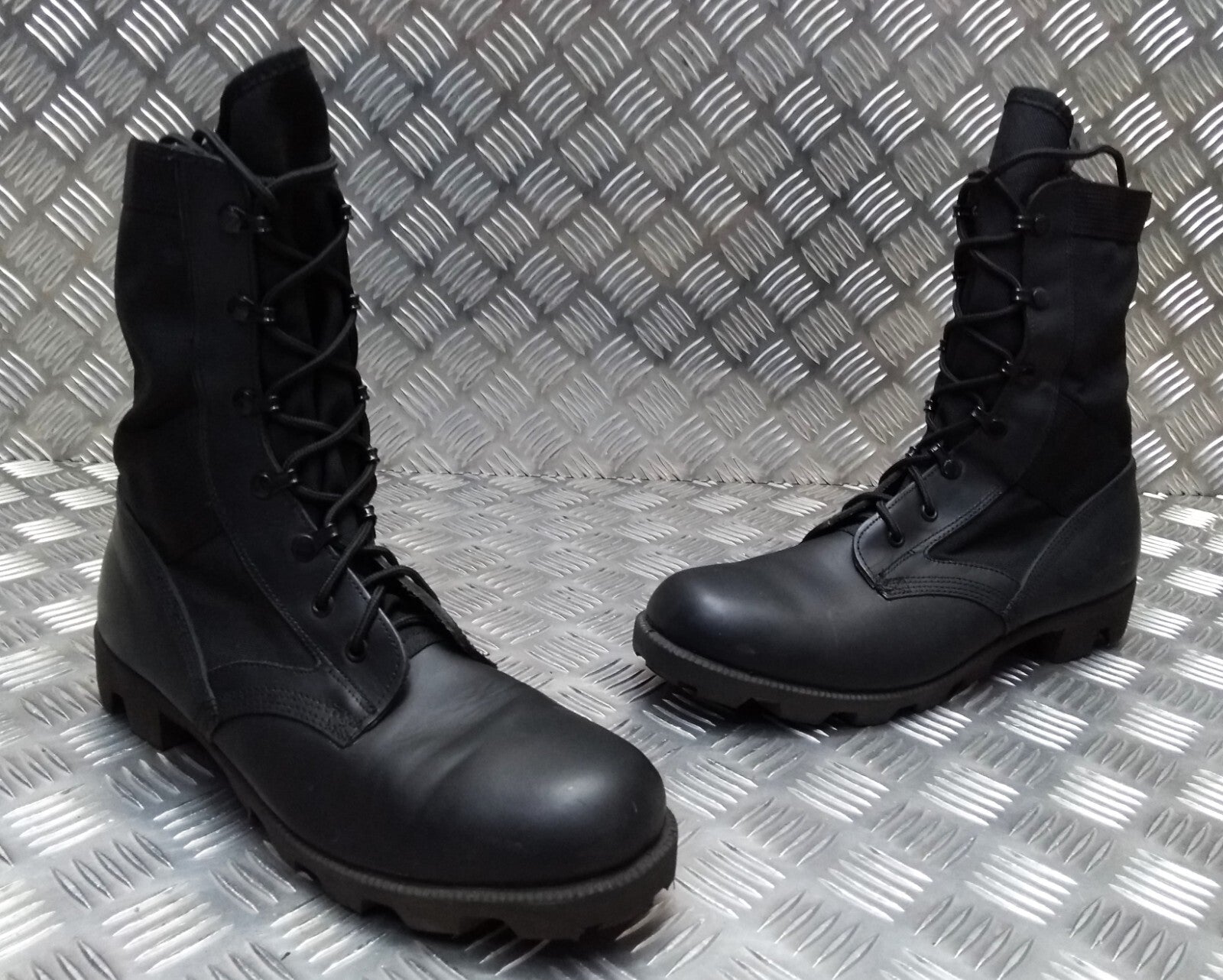 Wellco Jungle Boots Combat USA UK Style WP Spike Protection Soles UK12