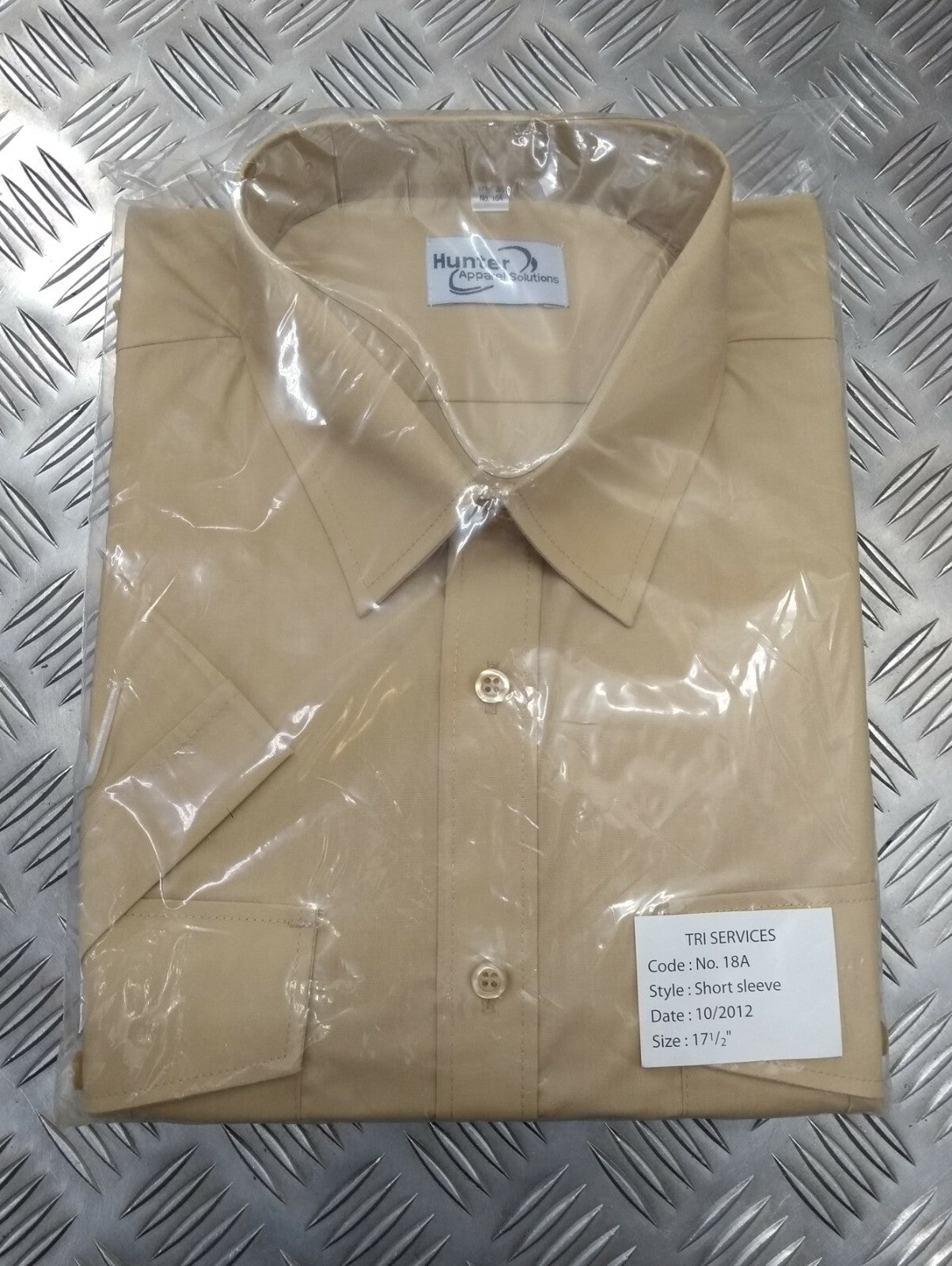 Style Tri Service British Fawn Colour Dress Shirt Short Sleeve 17" New
