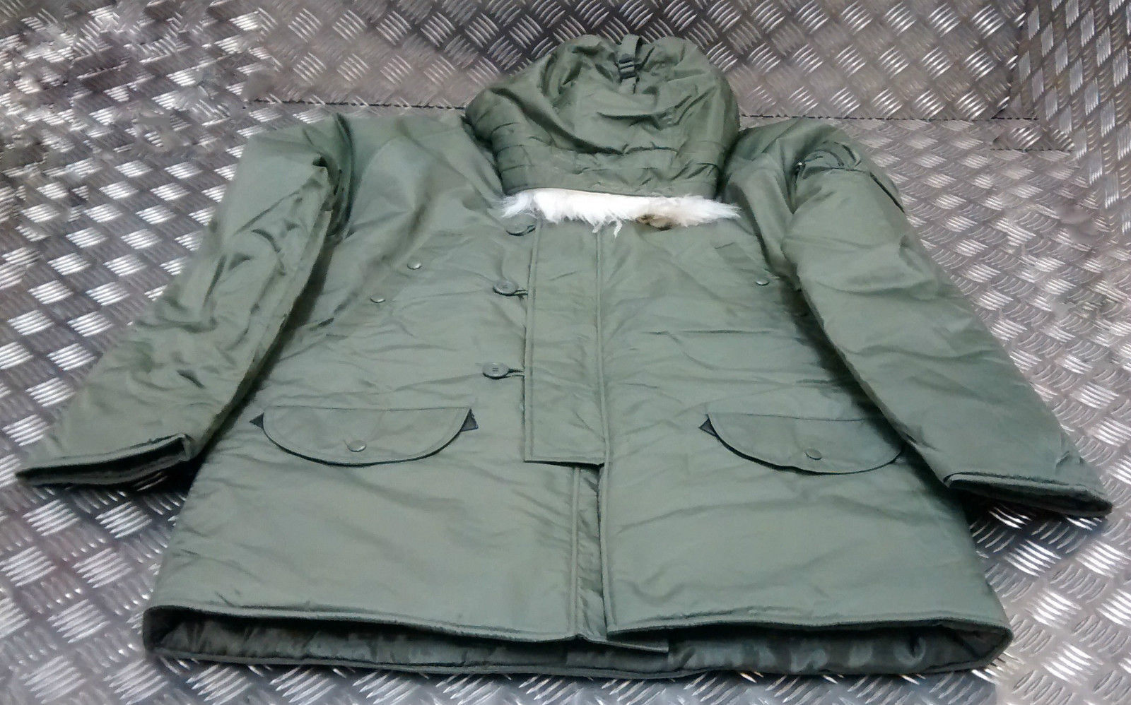 US N3B Military Style ECW Snorkel Parka Green NEW
