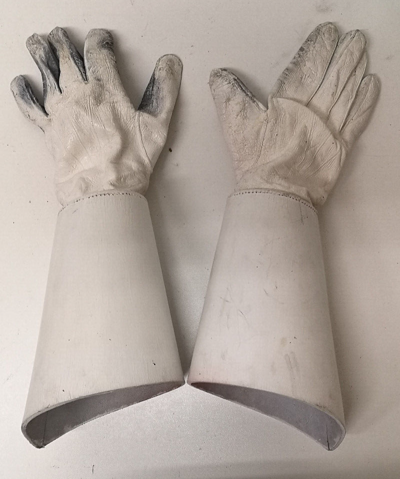 British Army Household Cavalry White Leather Gauntlet Parade Gloves Size 9.5